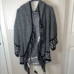 Cotton On Black and White Shrug with Fringe Details with Hood